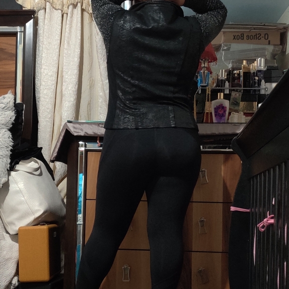 VINCE CAMUTO BLACK GLITTER  ZIP VEST  SIZE XLARGE - Picture 4 of 8